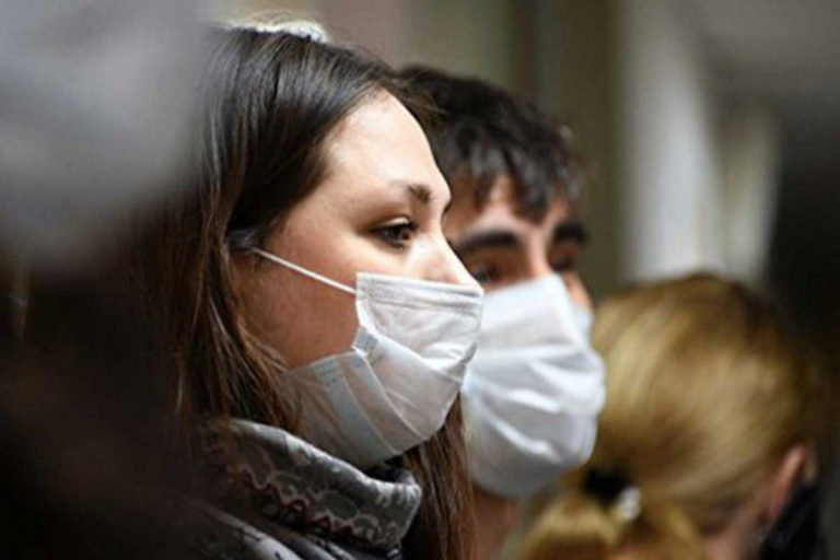 Ношение масок в общественных местах для нижегородцев является обязательным