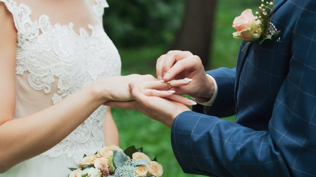 В ЗАГСах нижегородской области возобновилась торжественная регистрация браков