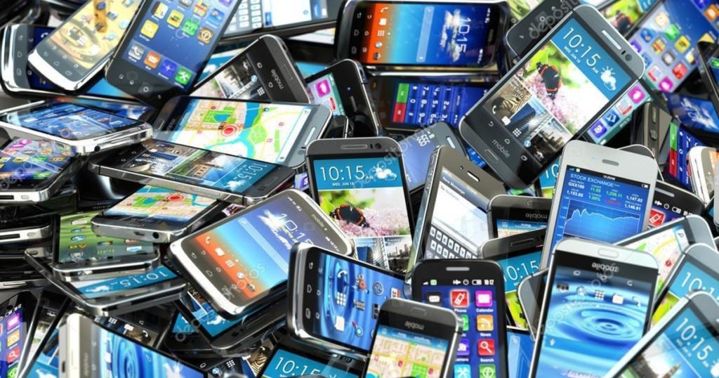 Пользователи губят аккумуляторы смартфонов неправильным использованием