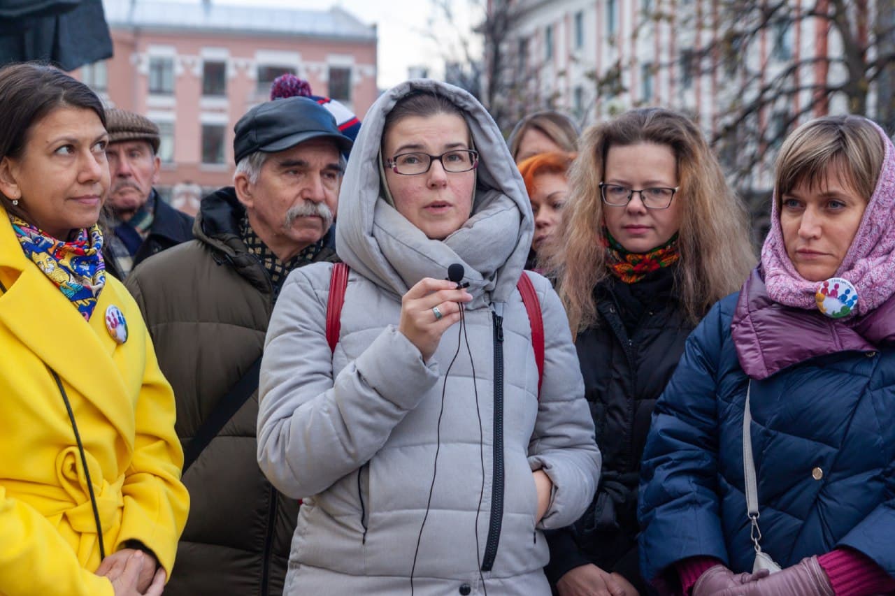 Нижегородские родители. Родители против дистанционного образования. Родители против школы. Родители против дистанта. Родители протестуют против дистанта.